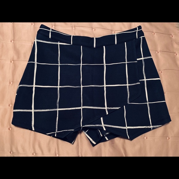 Abercrombie & Fitch Pants - Abercrombie and Fitch skort